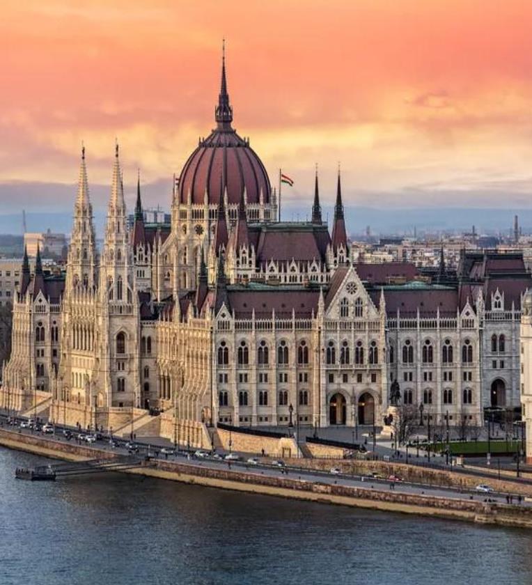 Венгрия рассматривает возможность возобновления членства в МБЭС